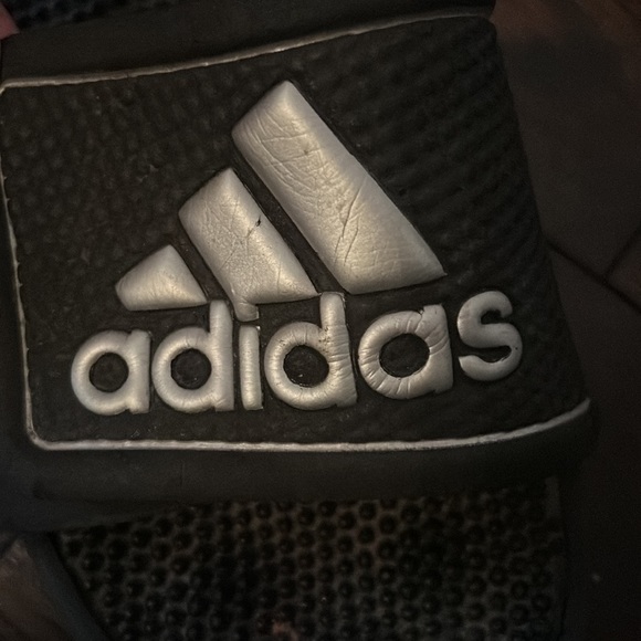 Adidas slides black with silver logo - Picture 2 of 7